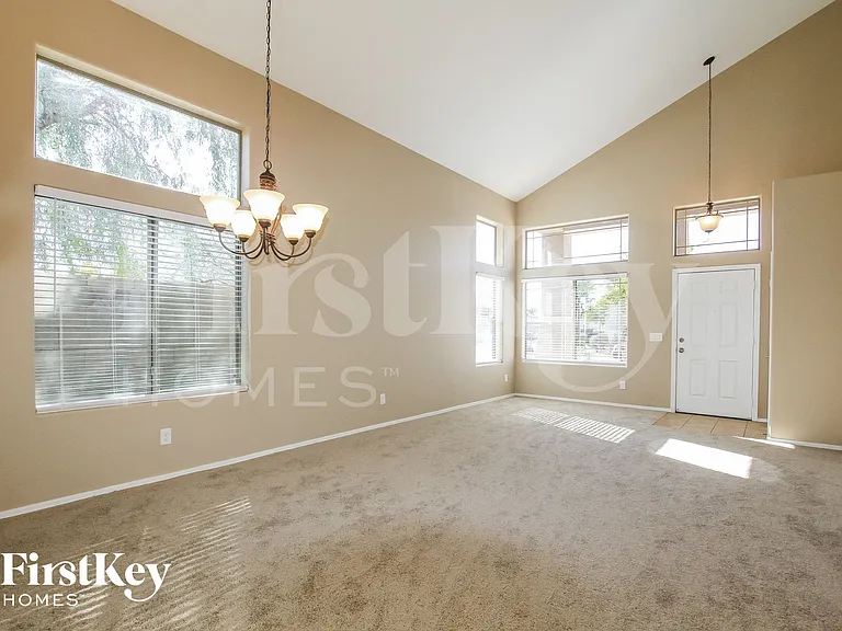16621 N 171st Dr — Photo 5