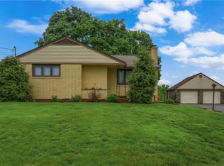 2467 Nicholson Rd, Sewickley, PA 15143