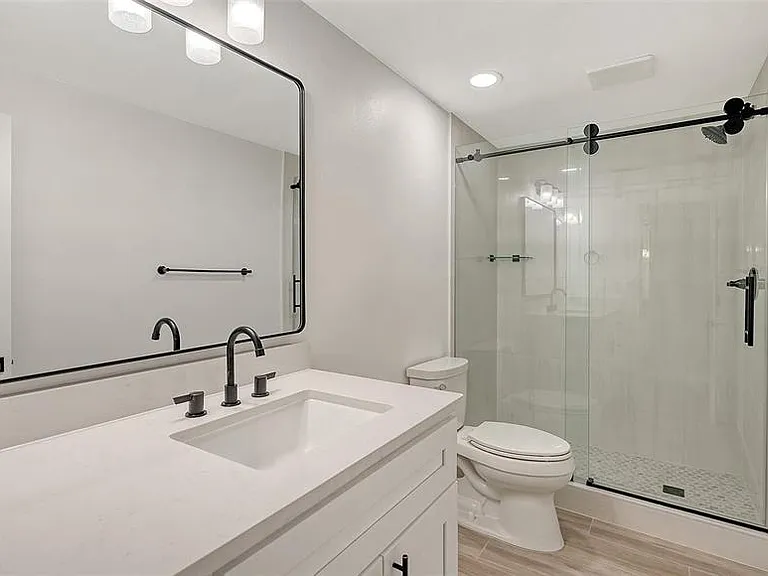 909 Spanish Dr N — Photo 37