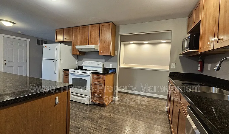 12828 111th Ave NE — Photo 14