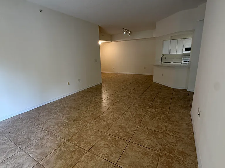 3020 Alcazar Pl #303 — Photo 13
