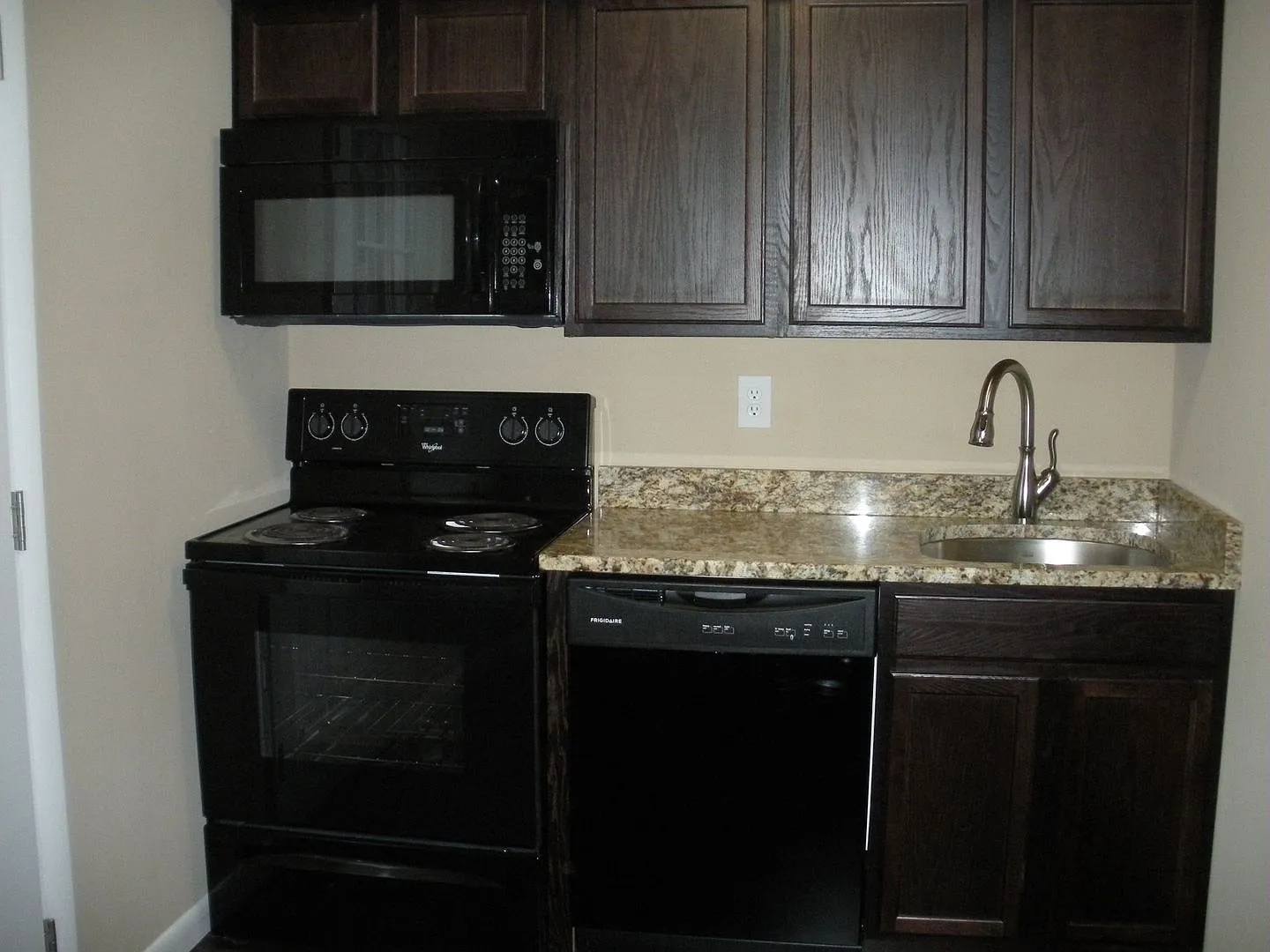 2 bedroom/1.5 bath Townhouse Kingsport, TN — Photo 3