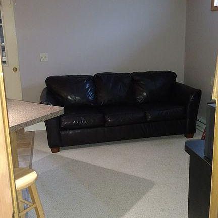 2nd image of 20 Mechanic St