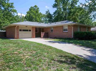 1740 Cassell Rd, Manhattan, KS 66502