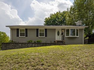 1132 Greentree Ct, Lexington, KY 40517