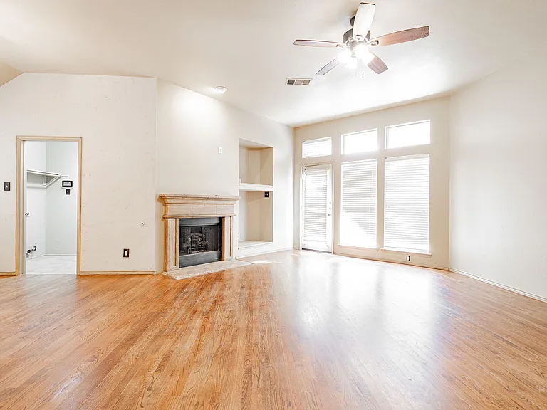 1875 Crestlake Dr — Photo 19