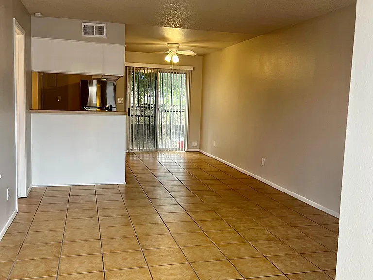 1076 Linde St — Photo 3