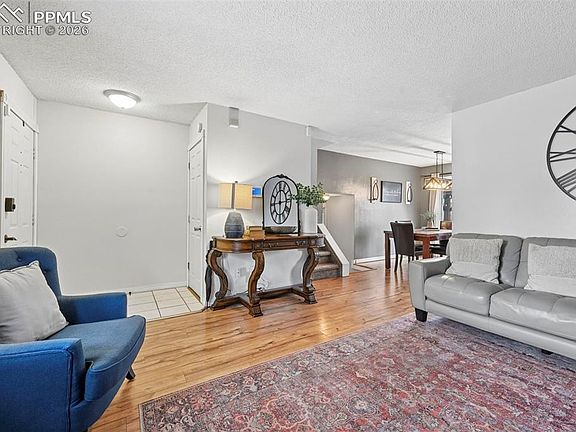 4th image of 5180 Victory Rd