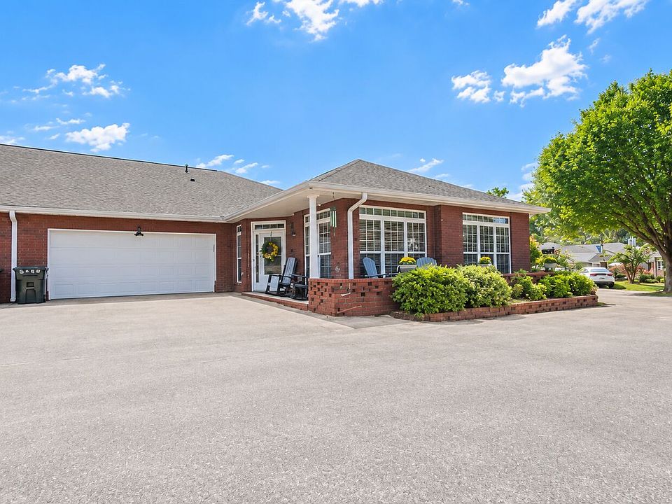 1st image of 4232 Pondview Way