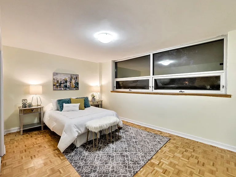 625 Roselawn Ave — Photo 57