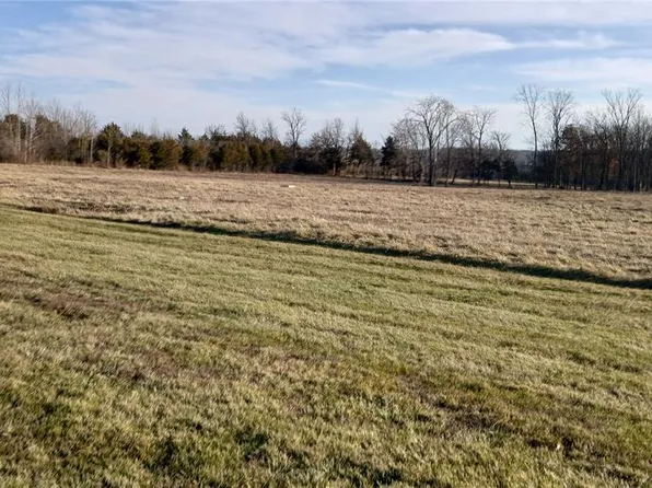 410 E 1st St S, Wright City, MO 63390