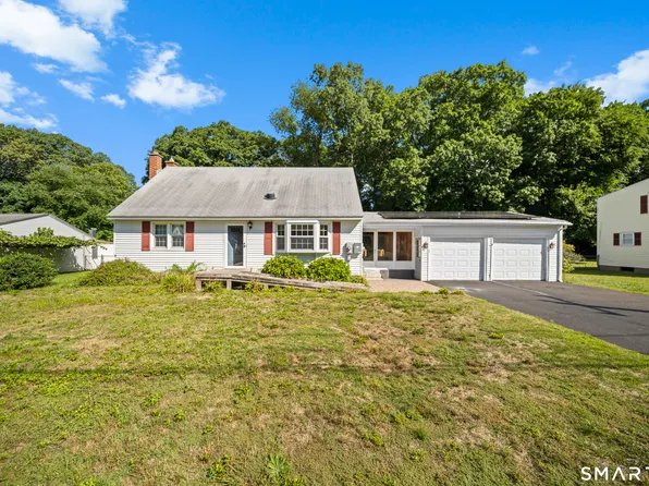 17 Queen Street, Enfield, CT 06082