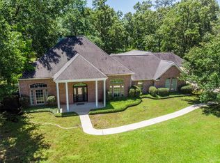 8702 S Us Highway 69, Huntington, TX 75949