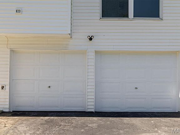 3rd image of 104 Primrose Ln