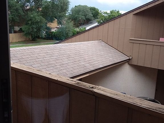 2nd image of 10046 S Romaine Cir