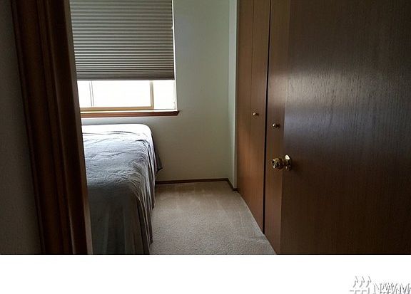 5th image of 8128 53rd Dr NE