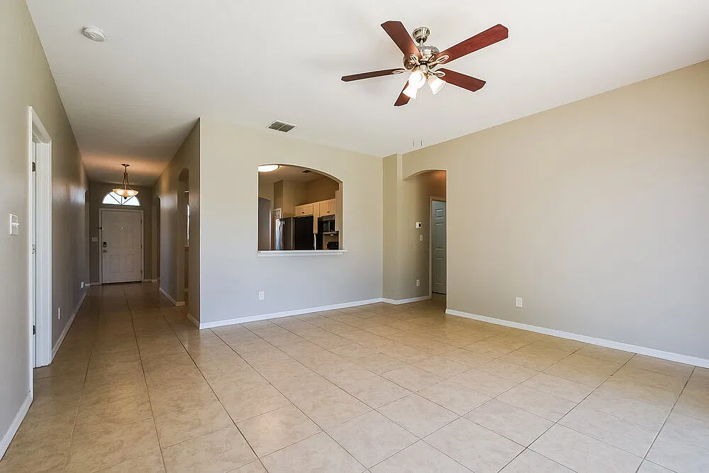 3 bed, 2.0 bath, 1633 sqft, $2,125 — Photo 4
