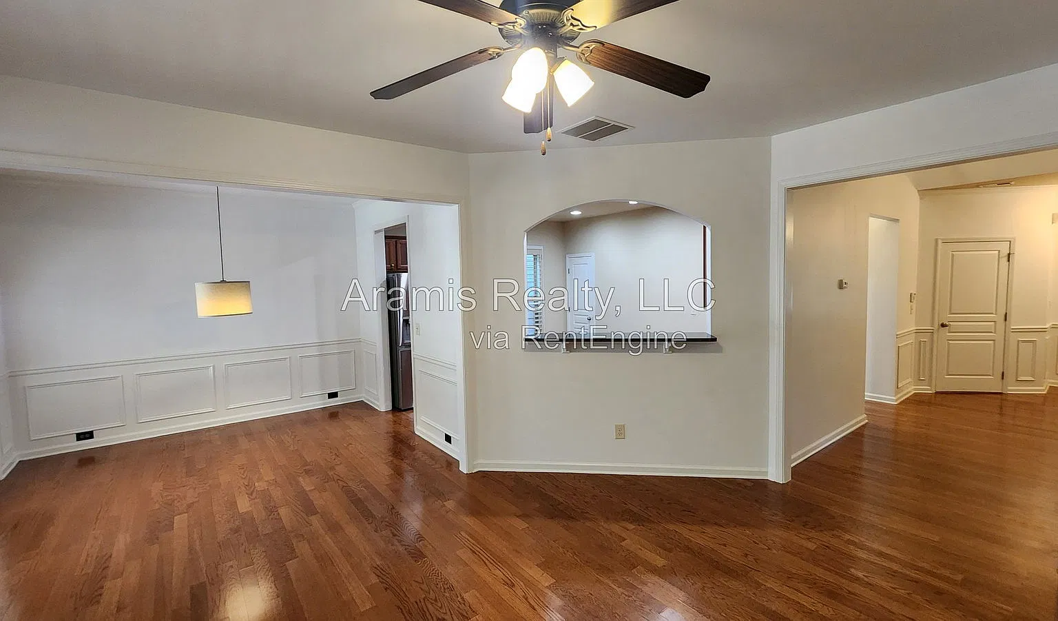 3 bed, 2.5 bath, 1872 sqft, $2,595 — Photo 3