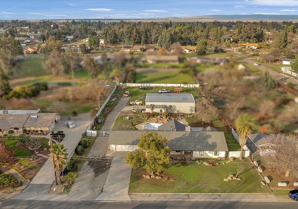 1st image of 37331 Berkshire Dr