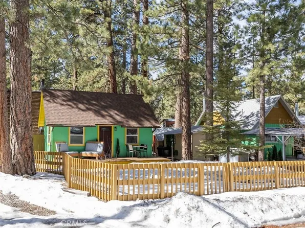903 W Rainbow Blvd, Big Bear City, CA 92314