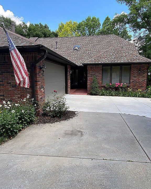 1st image of 3232 Sheridan Ct