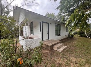 1466 E Myrtle St, Fort Worth, TX 76104