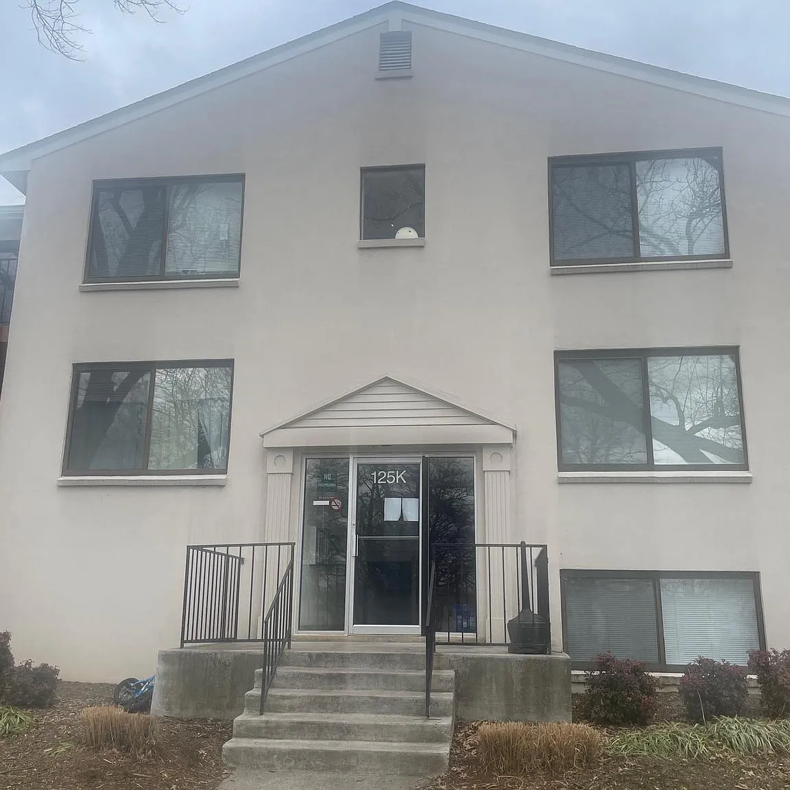 2 bed, 1.0 bath, $2,100 — Photo 1