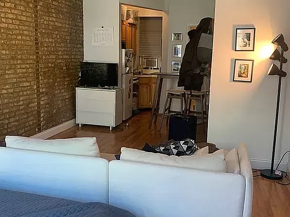 2nd image of 118 E 102nd St APT 3A