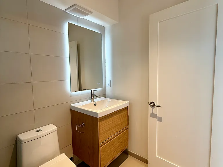 2375 Vancouver Ave #1 — Photo 8