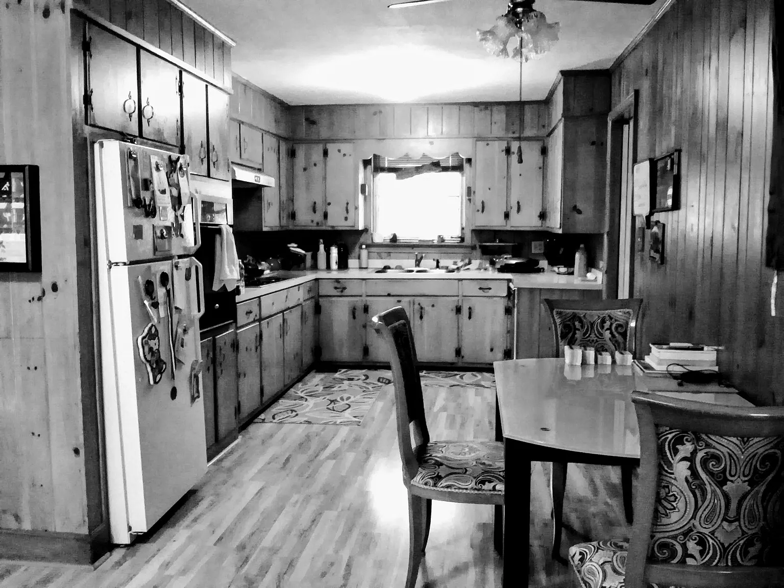 419 Wedgewood Pl SW — Photo 3