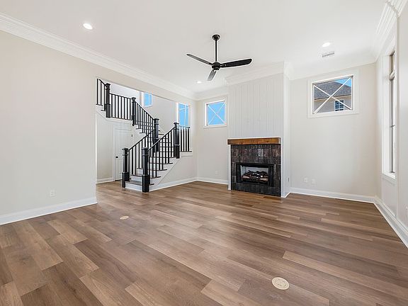 4th image of 323 Bozeman Trl