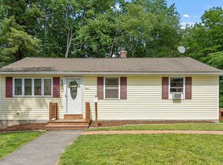 3 Oak Hill Ave, Clinton, MA 01510