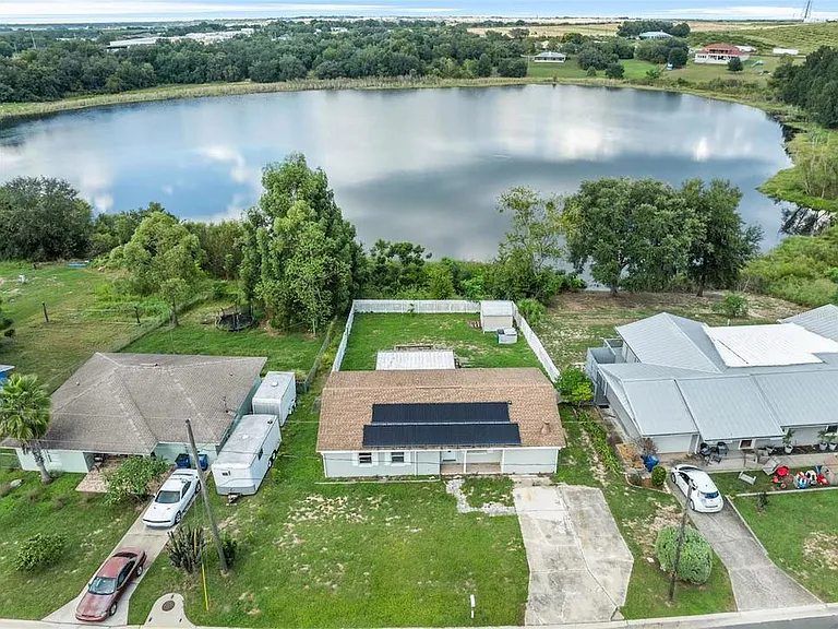 122 Gordon Dr — Photo 14