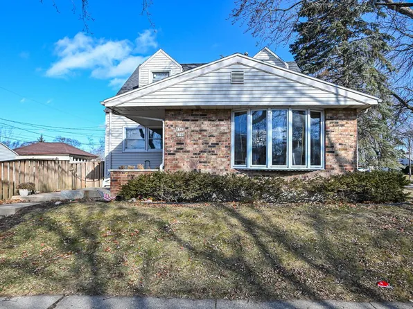 5700 West Stack DRIVE, Milwaukee, WI 53219