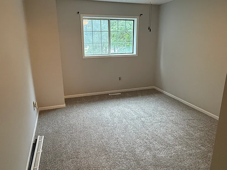 9929 Fillmore St NE — Photo 9