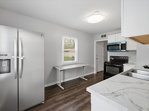 4th image of 3705 N Whittier Pl