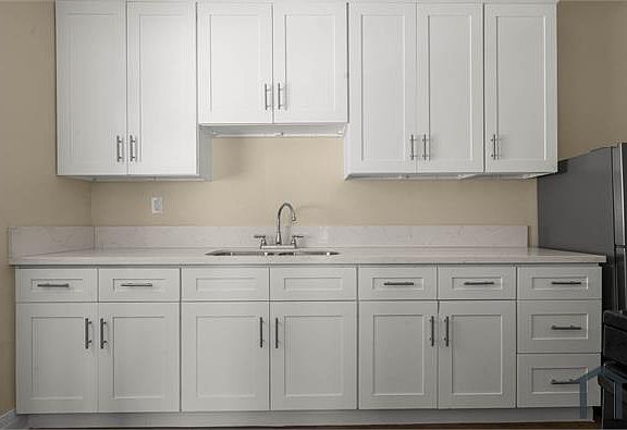 3rd image of 221 Columbia Ave #1