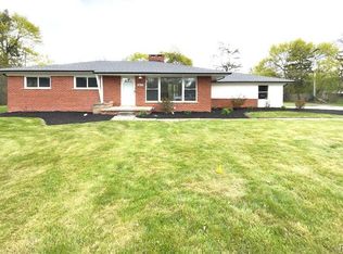 28072 Thorny Brae Ct, Farmington Hills, MI 48331