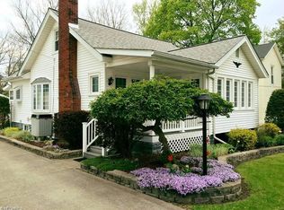 124 S Cedar St, Geneva, OH 44041