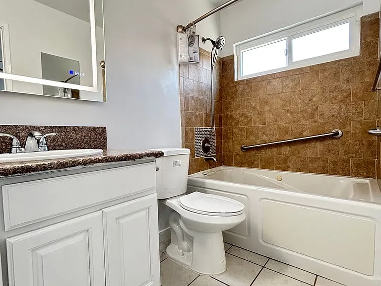 1825 S. Beloit Ave — Photo 42
