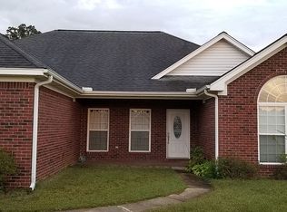 6504 Wolfe Rd, Columbus, MS 39705