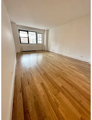 Rented by UES Management | media 13