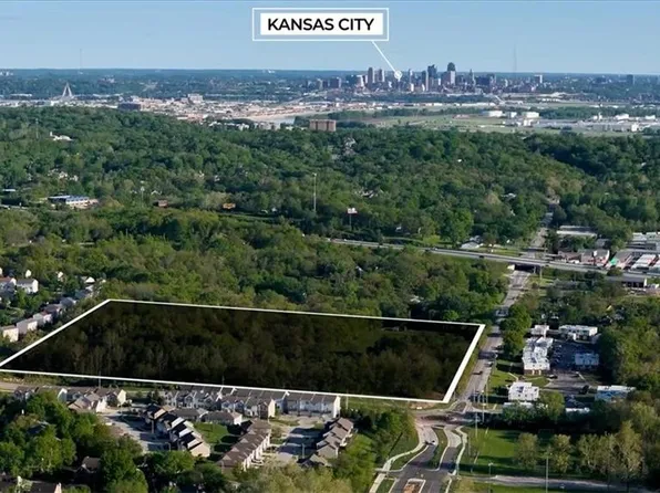 5509 NW Waukomis Dr, Kansas City, MO 64151