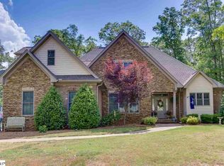 113 Fairoaks Dr, Williamston, SC 29697