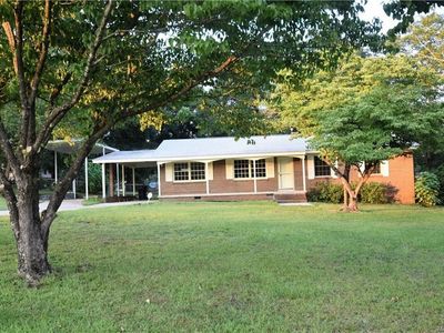 194 Valley View Dr, Ozark, AL, 36360