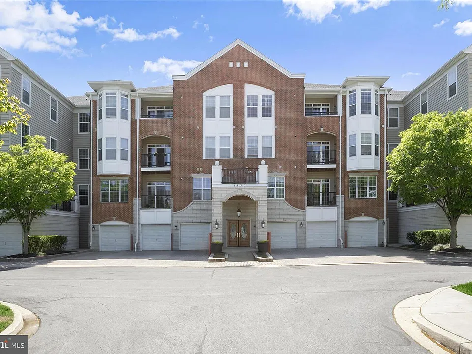 5930 Great Star Dr