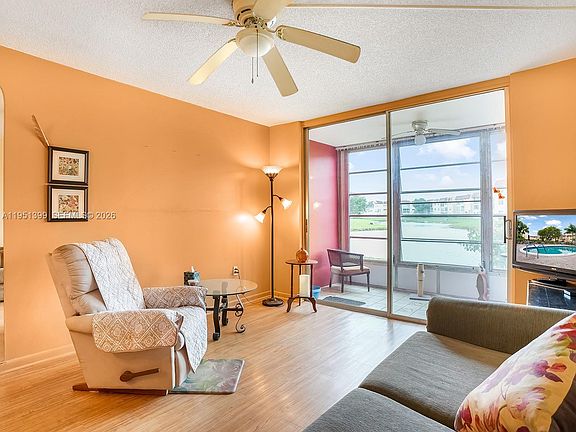 3rd image of 8861 Sunrise Lakes Blvd APT 106