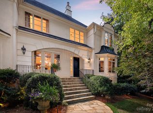 2038 Providence Rd, Charlotte, NC 28211