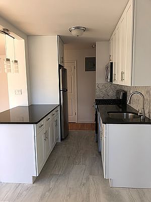 3rd image of 747 10th Ave APT 4G