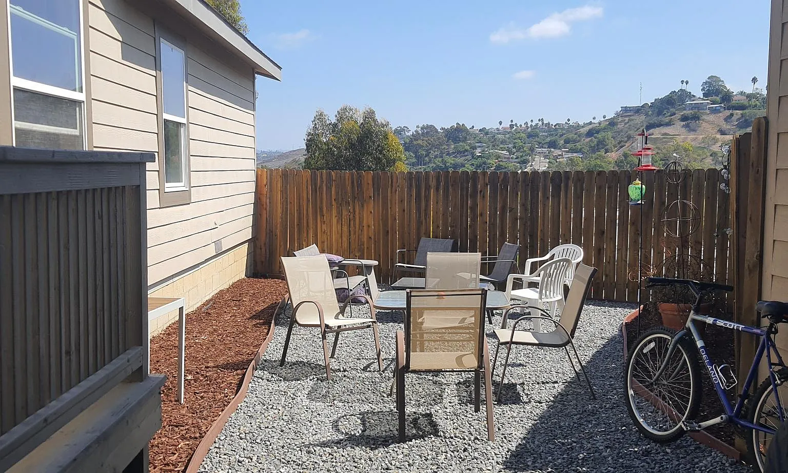 4 bed, 1600 sqft, $4,300 — Photo 2